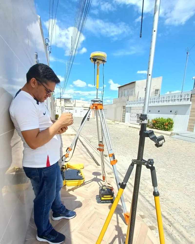 Operação de receptor GNSS em campo